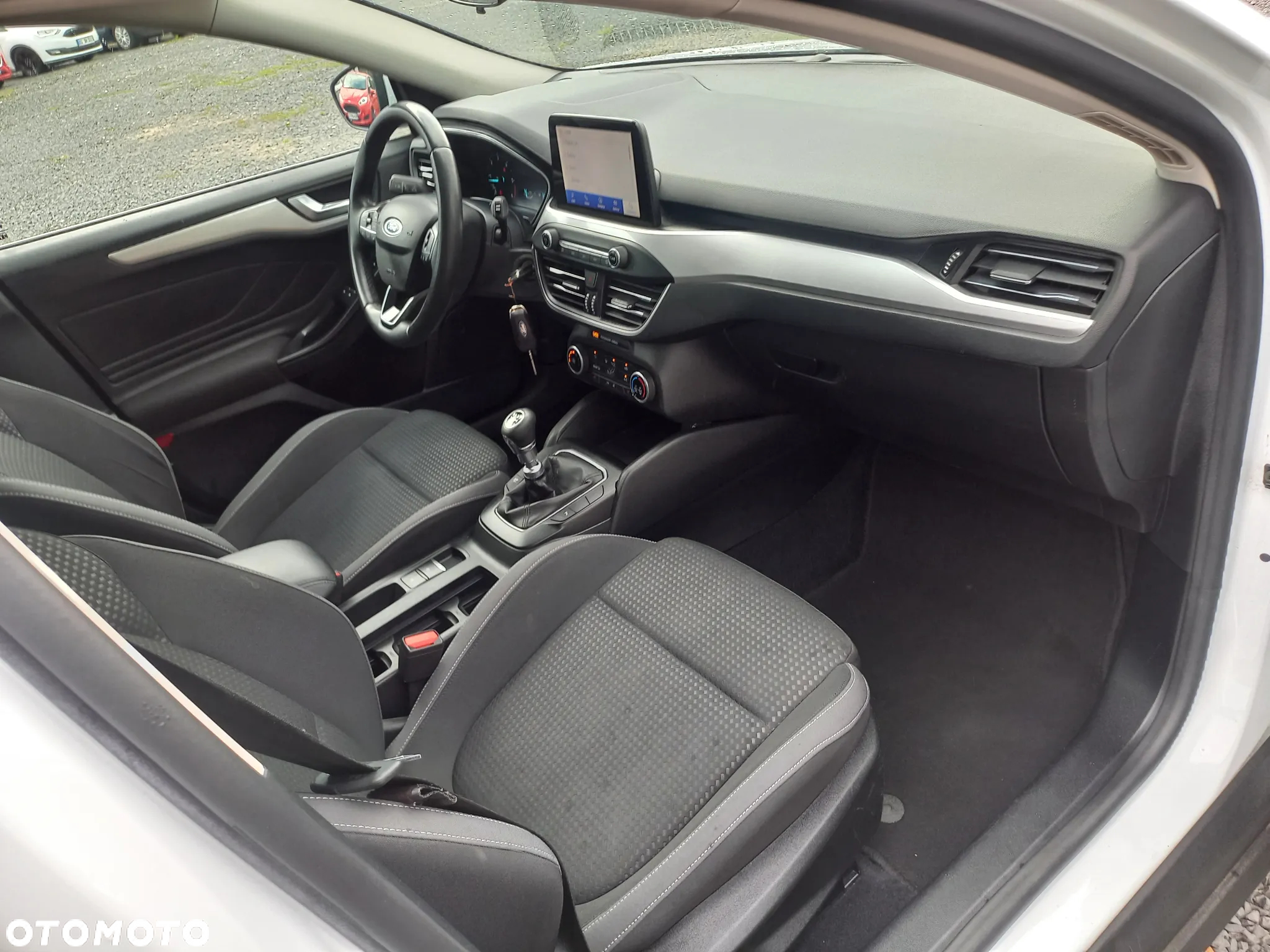 Ford Focus 1.5 EcoBlue Start-Stopp-System TITANIUM - 19