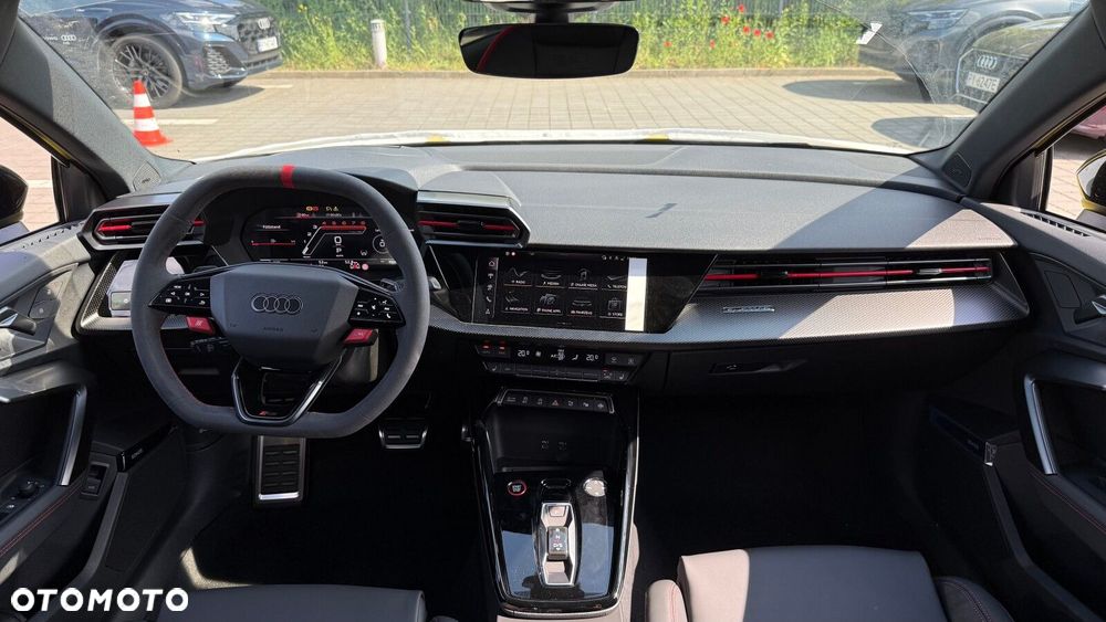 Audi RS3 Limousine - 19
