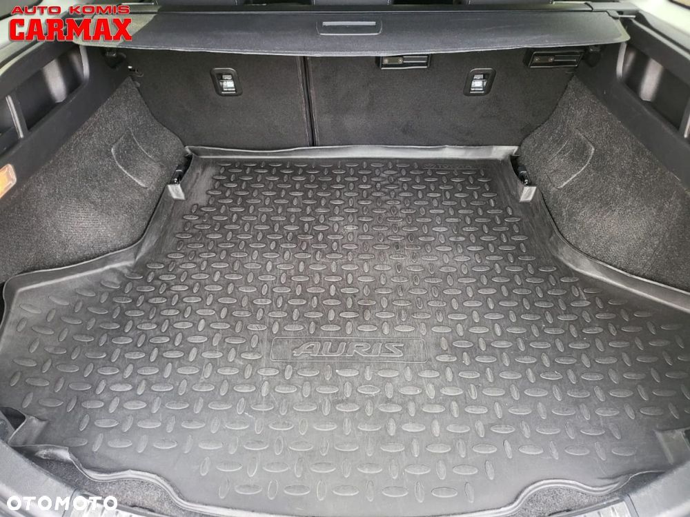 Toyota Auris - 28