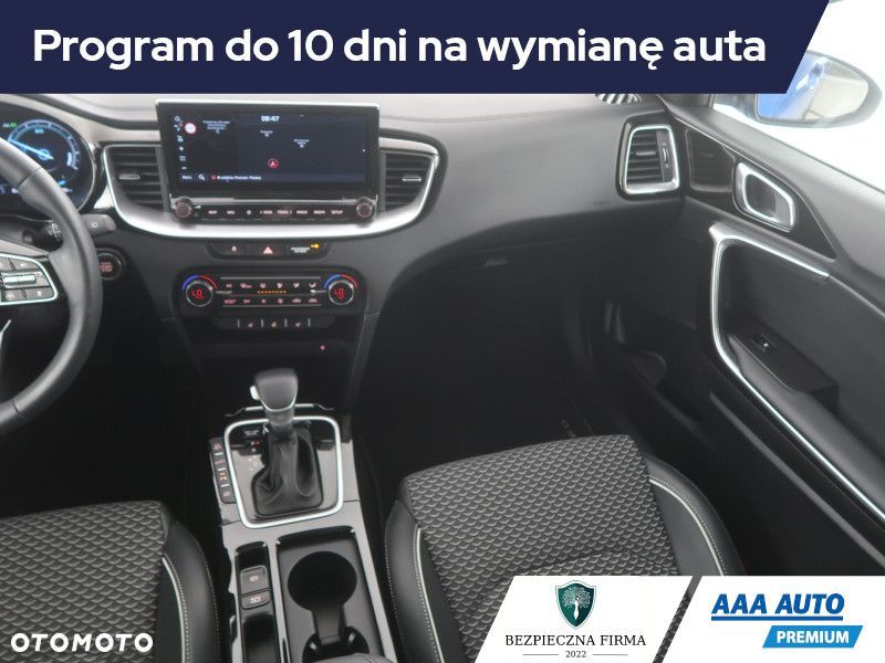 Kia XCeed - 10