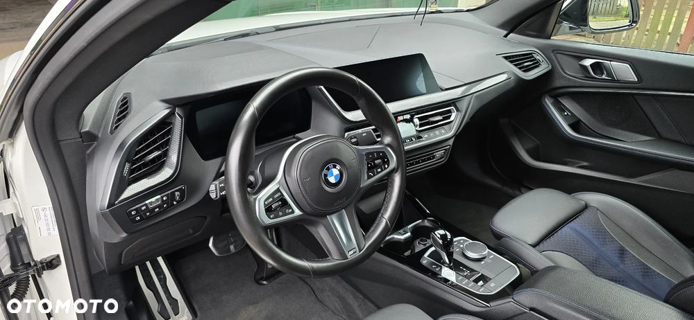 BMW Seria 2 218i - 10