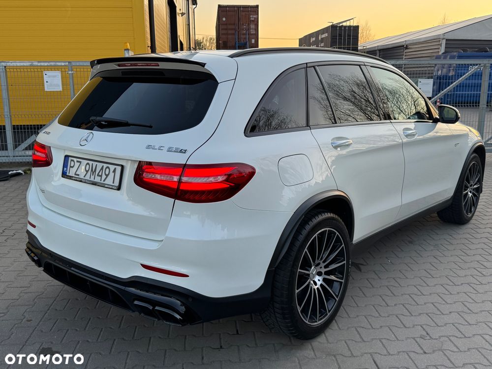 Mercedes-Benz GLC AMG 43 4Matic 9G-TRONIC - 23