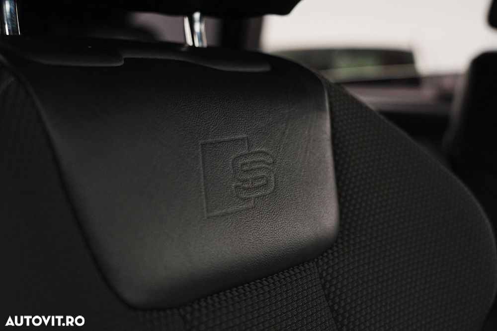 Audi A4 Avant 2.0 TDI quattro S tronic Sport - 28