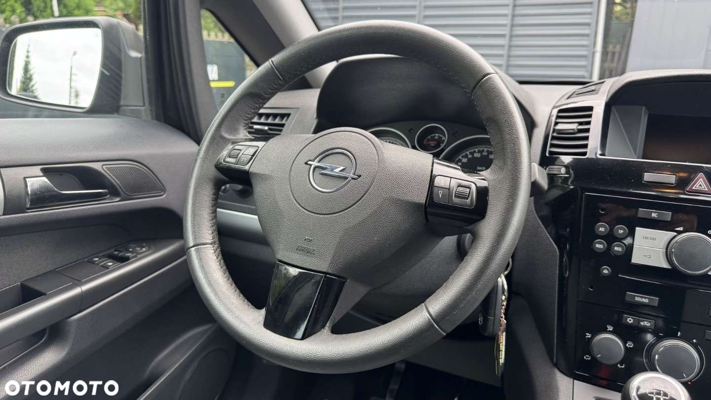 Opel Zafira - 33