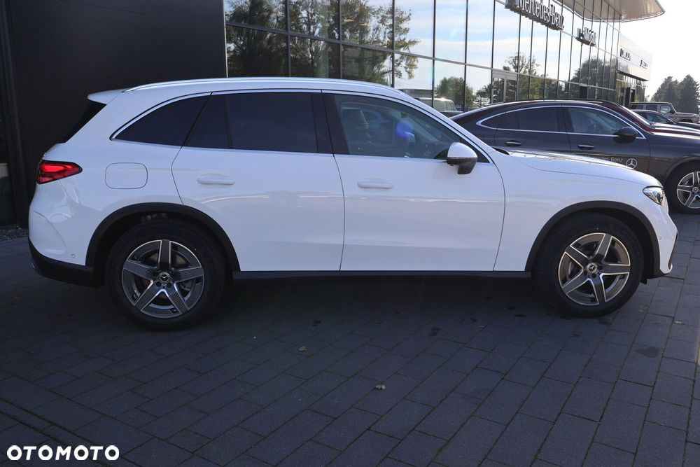 Mercedes-Benz GLC - 11