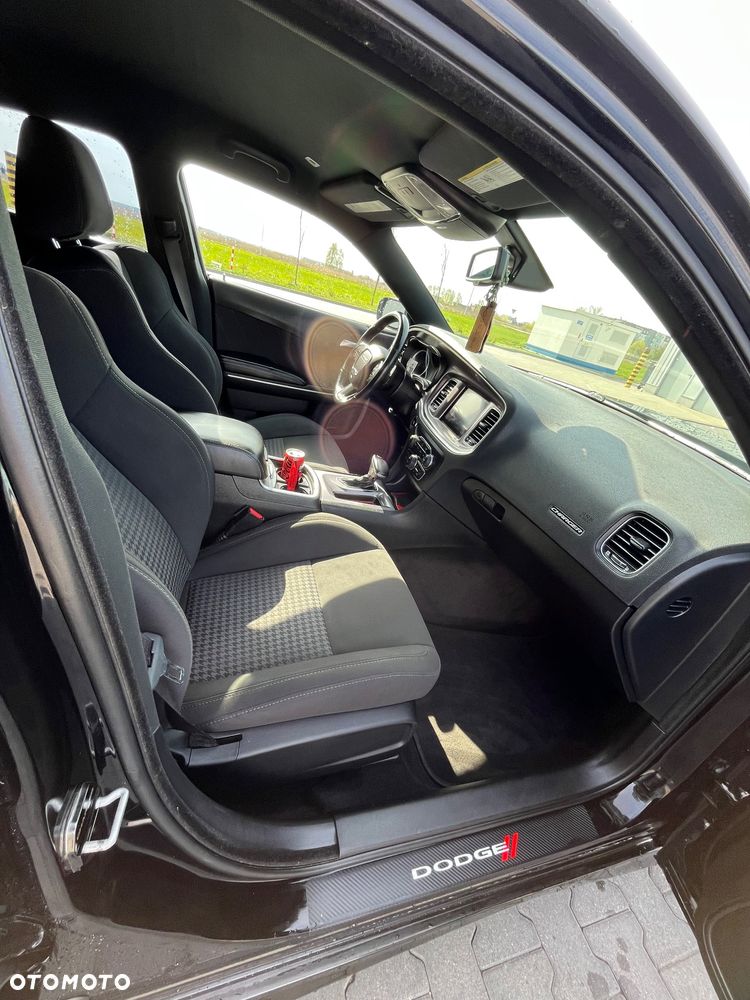 Dodge Charger 5.7 R/T - 12