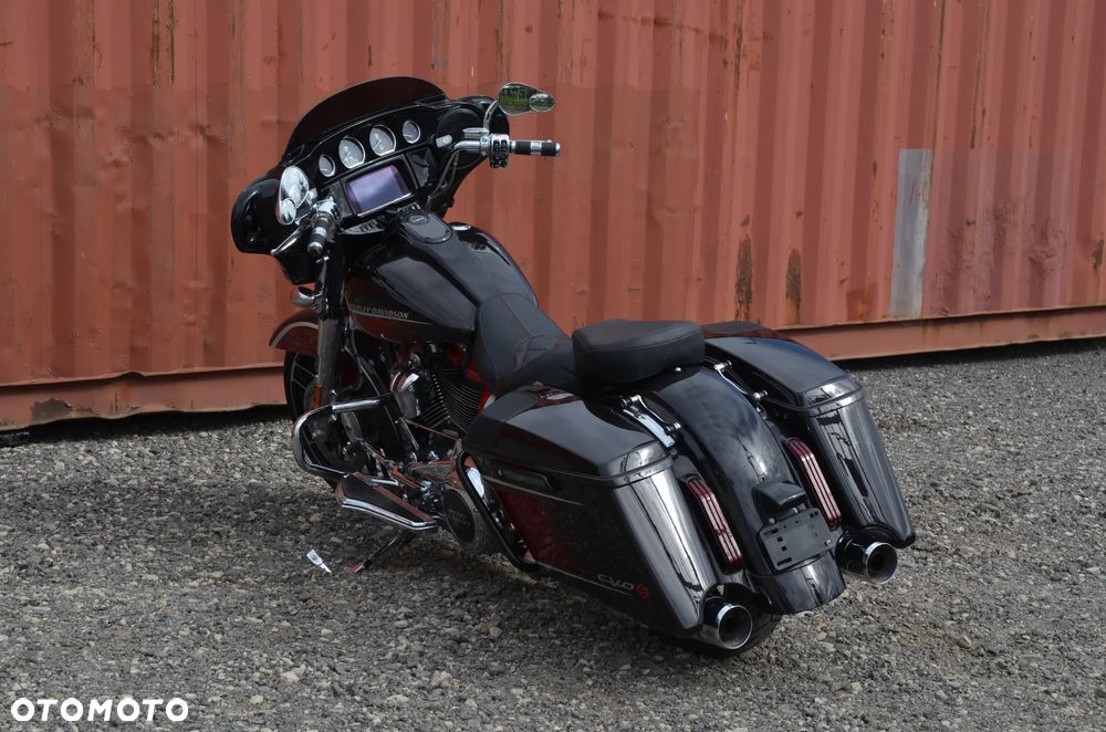 Harley-Davidson Touring Street Glide - 15