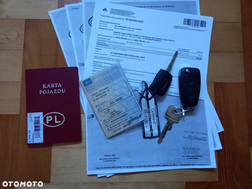 Ford Tourneo Connect Grand - 23