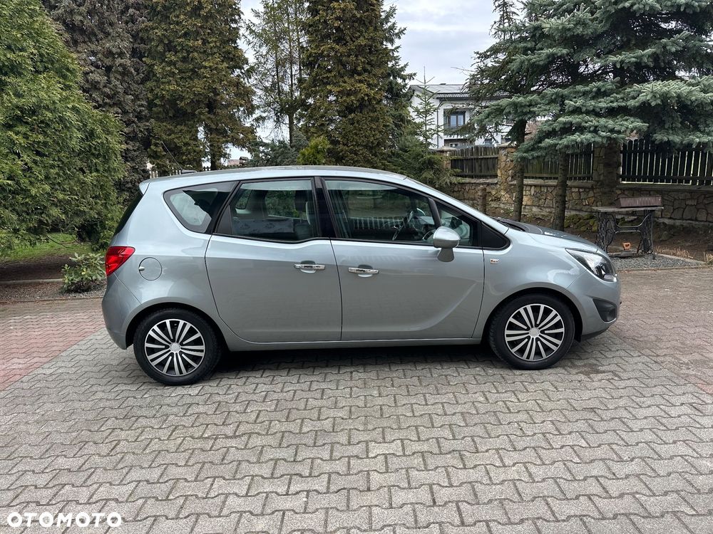 Opel Meriva 1.7 CDTI Automatik 150 Jahre - 10