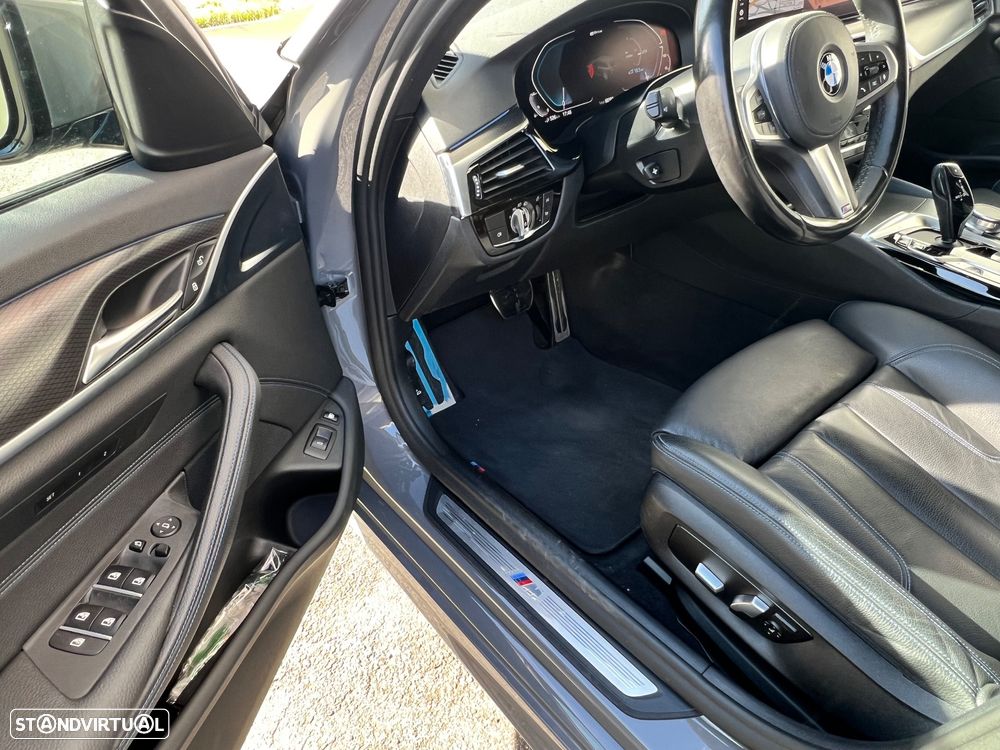 BMW 520 e Pack M - 14