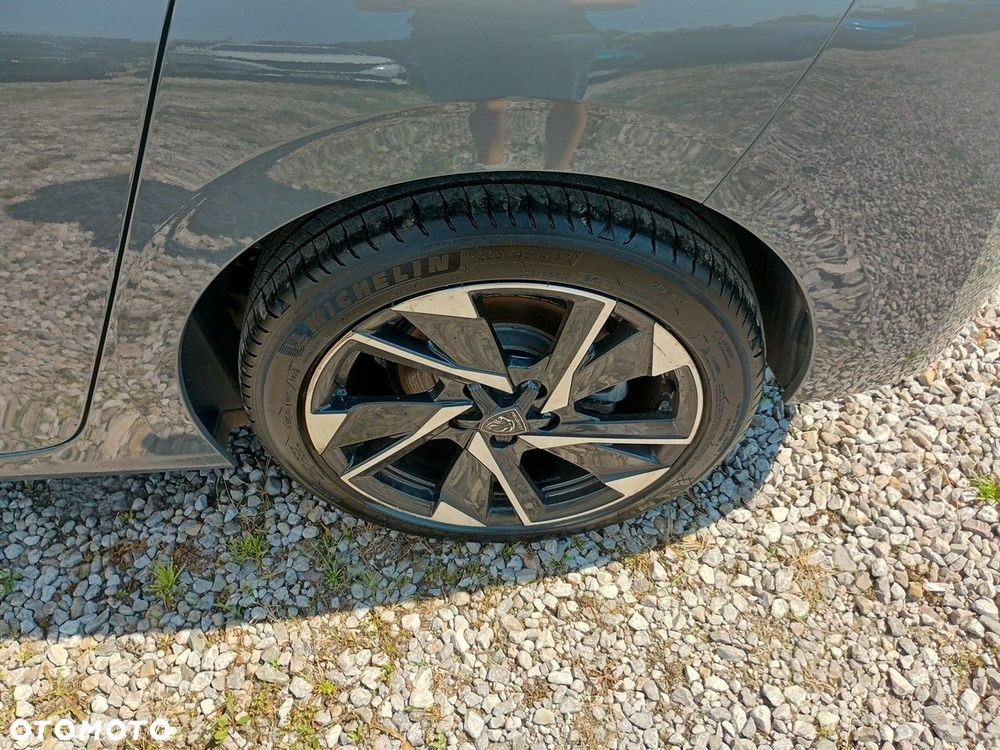 Peugeot 308 1.5 BlueHDi Allure S&S EAT8 - 11