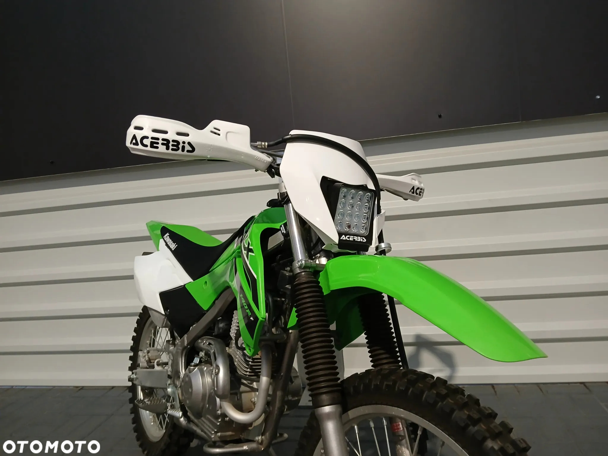 Kawasaki KLX - 8