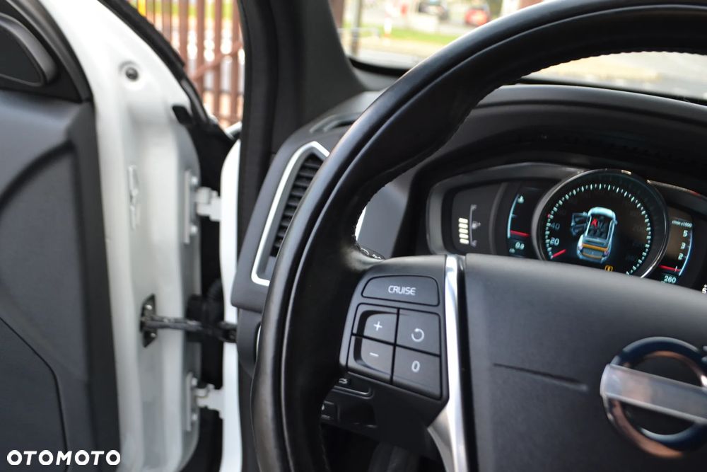 Volvo XC 60 - 33