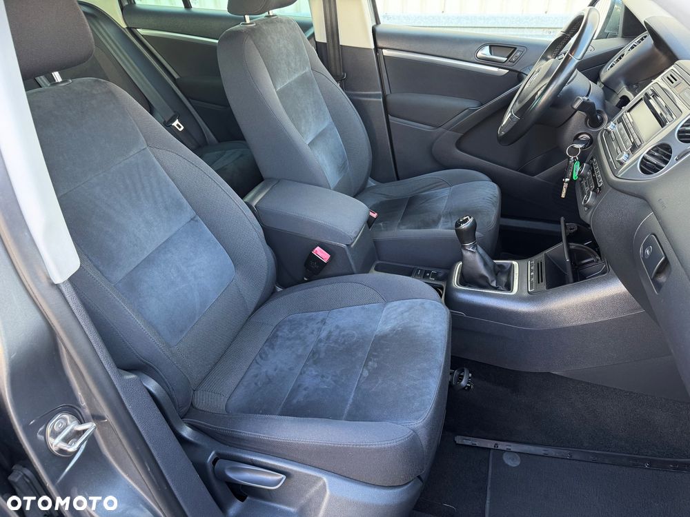Volkswagen Tiguan - 13