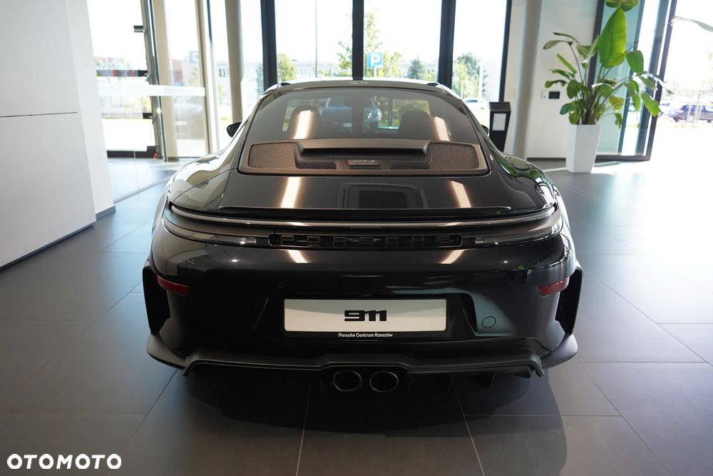 Porsche 911 GT3 Touring PDK - 6