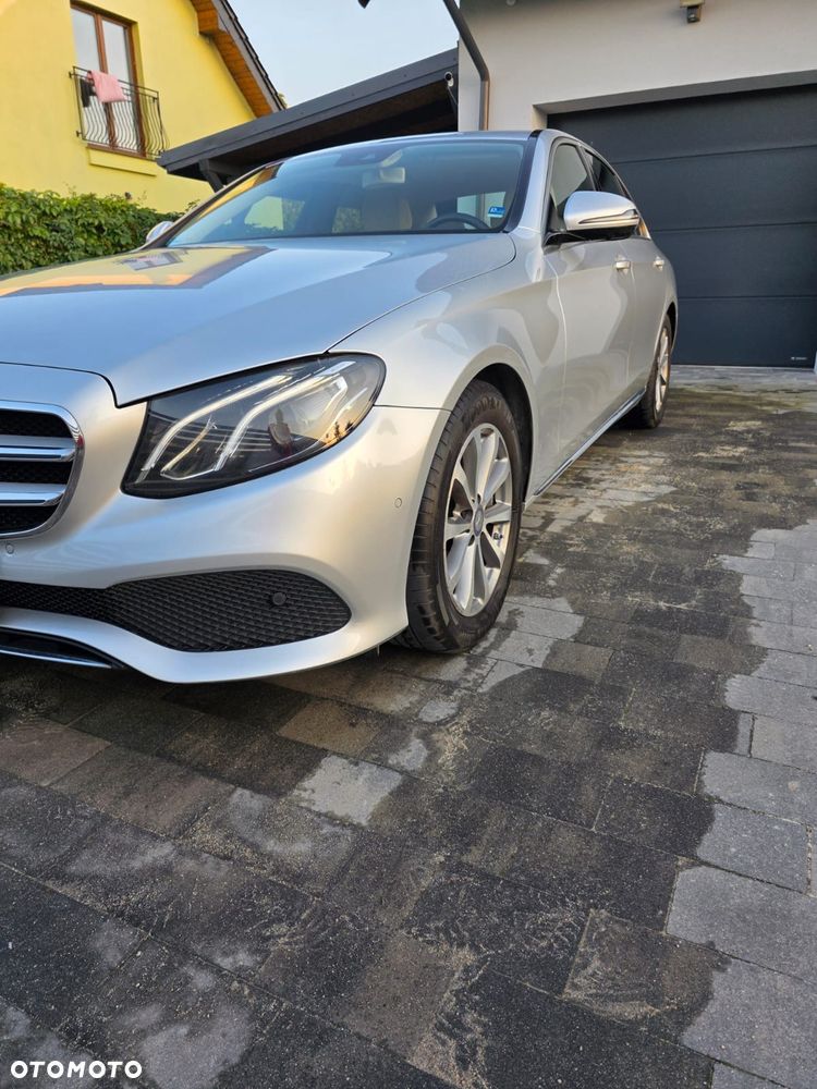 Mercedes-Benz Klasa E 220 d 9G-TRONIC - 8