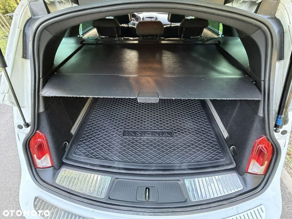 Opel Insignia - 27