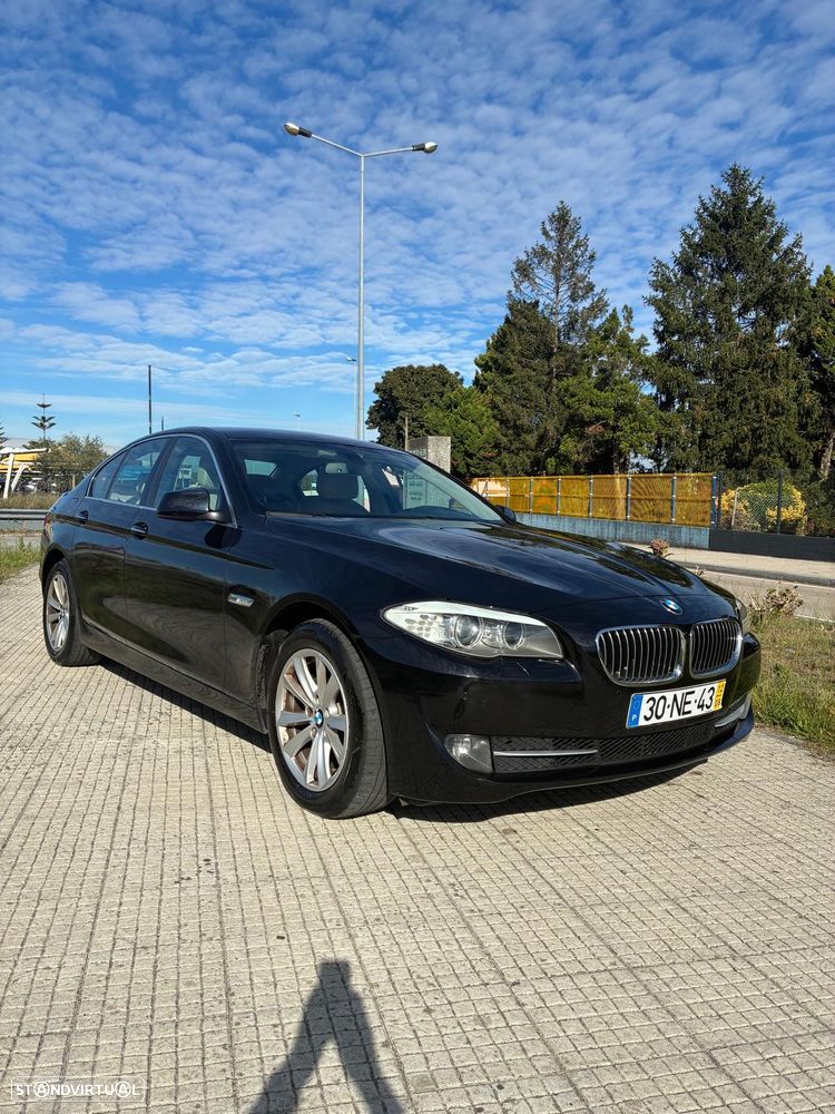 BMW 520 d Line Luxury Auto - 3