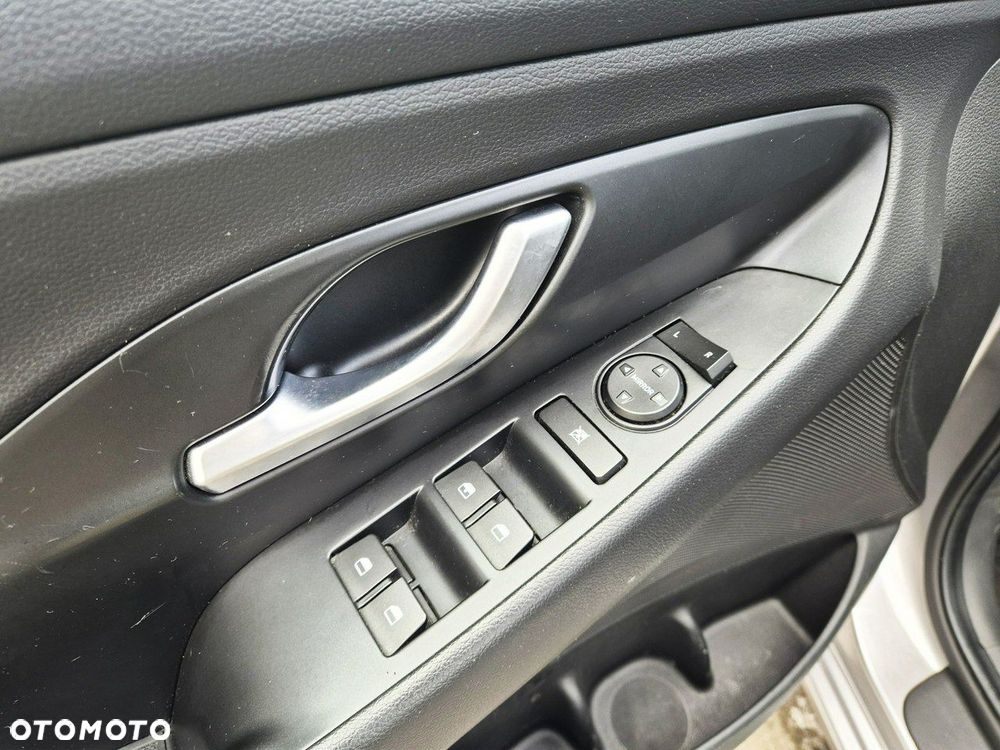 Hyundai i30 - 13