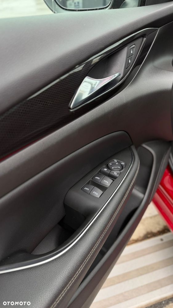 Opel Insignia 2.0 T Elegance S&S - 15