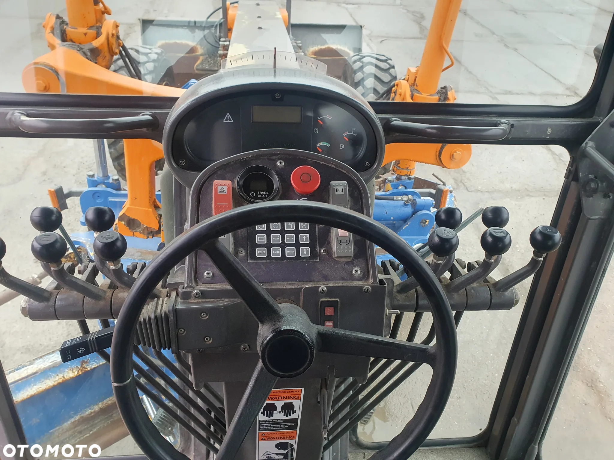 Volvo G720B - 16