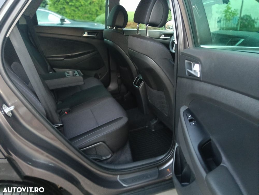 Hyundai Tucson blue 1.7 CRDi 2WD DCT Style - 12