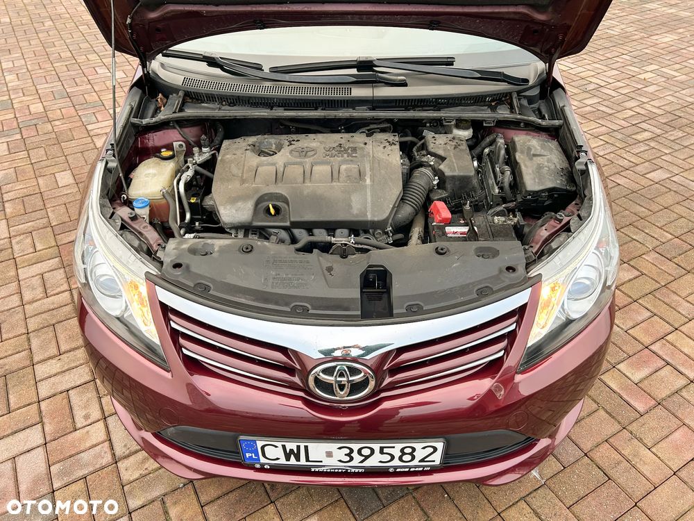 Toyota Avensis 1.8 Sol NAVI - 37
