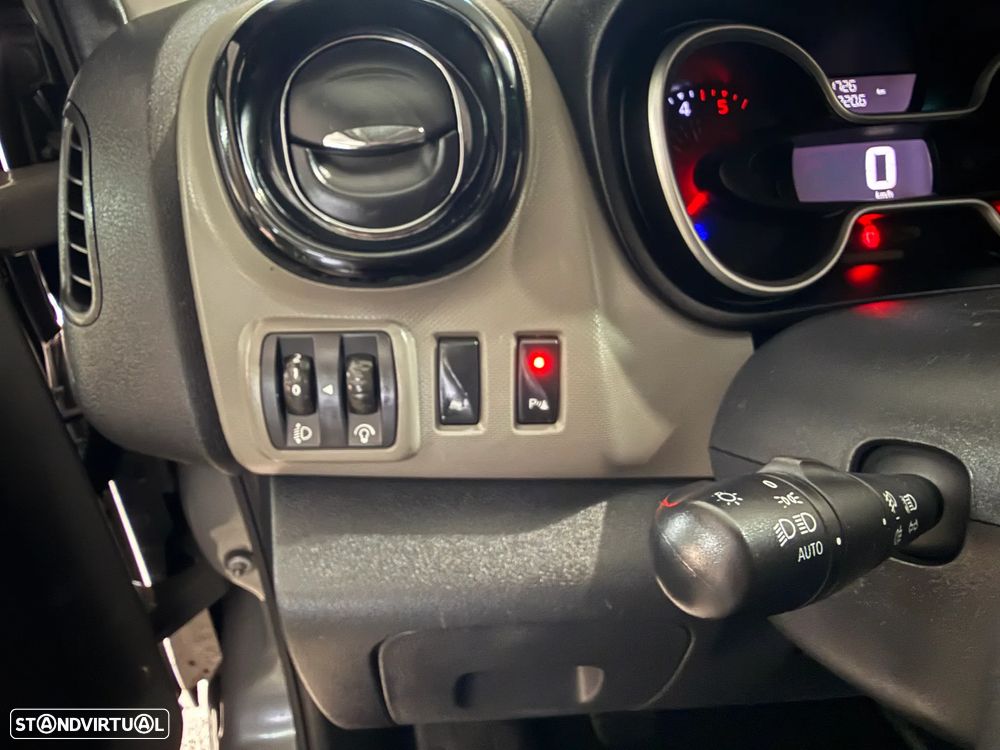 Renault Trafic Longa - 12