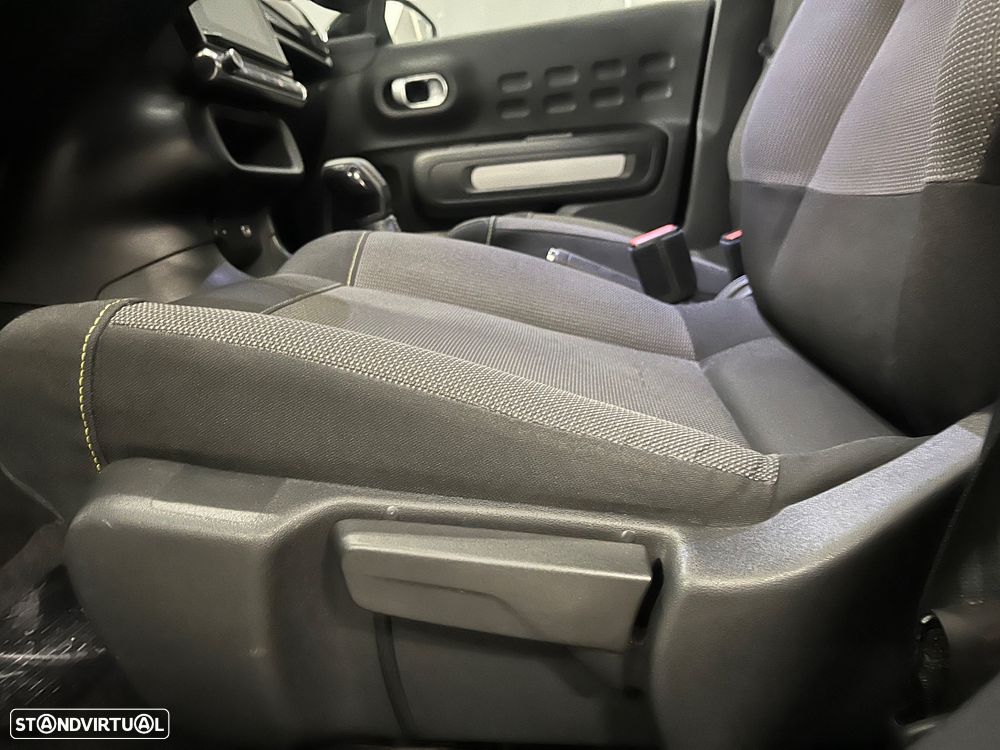 Citroën C3 1.2 PureTech Shine - 18