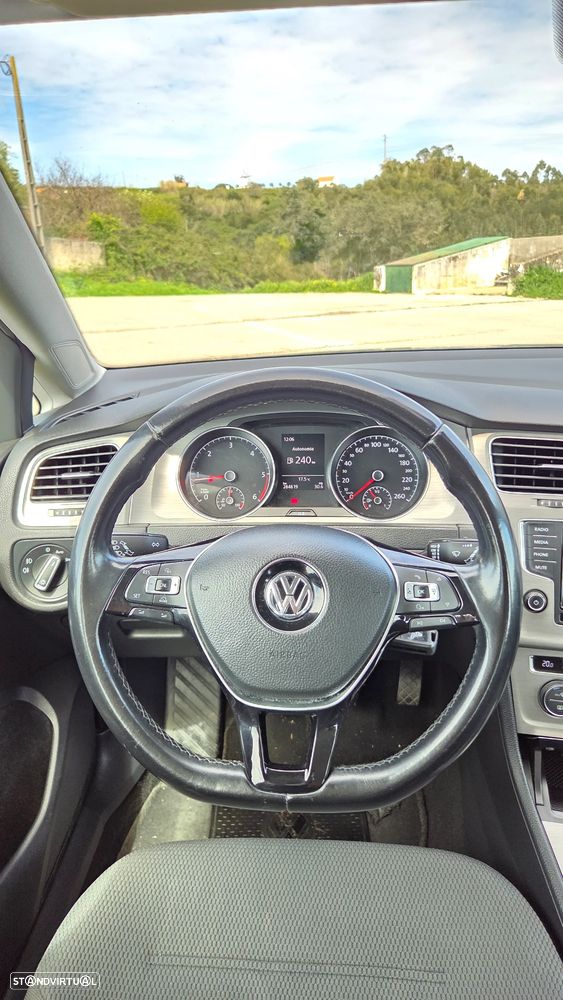VW Golf 1.6 TDi BlueMotion Confortline - 8
