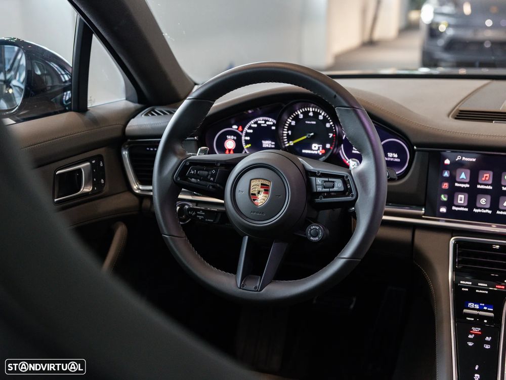 Porsche Panamera 4 E-Hybrid Platinum Edition - 33