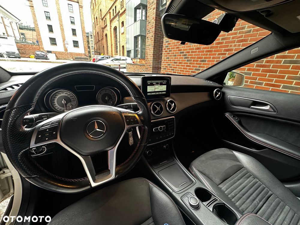 Mercedes-Benz GLA 200 (CDI) d 4-Matic - 20