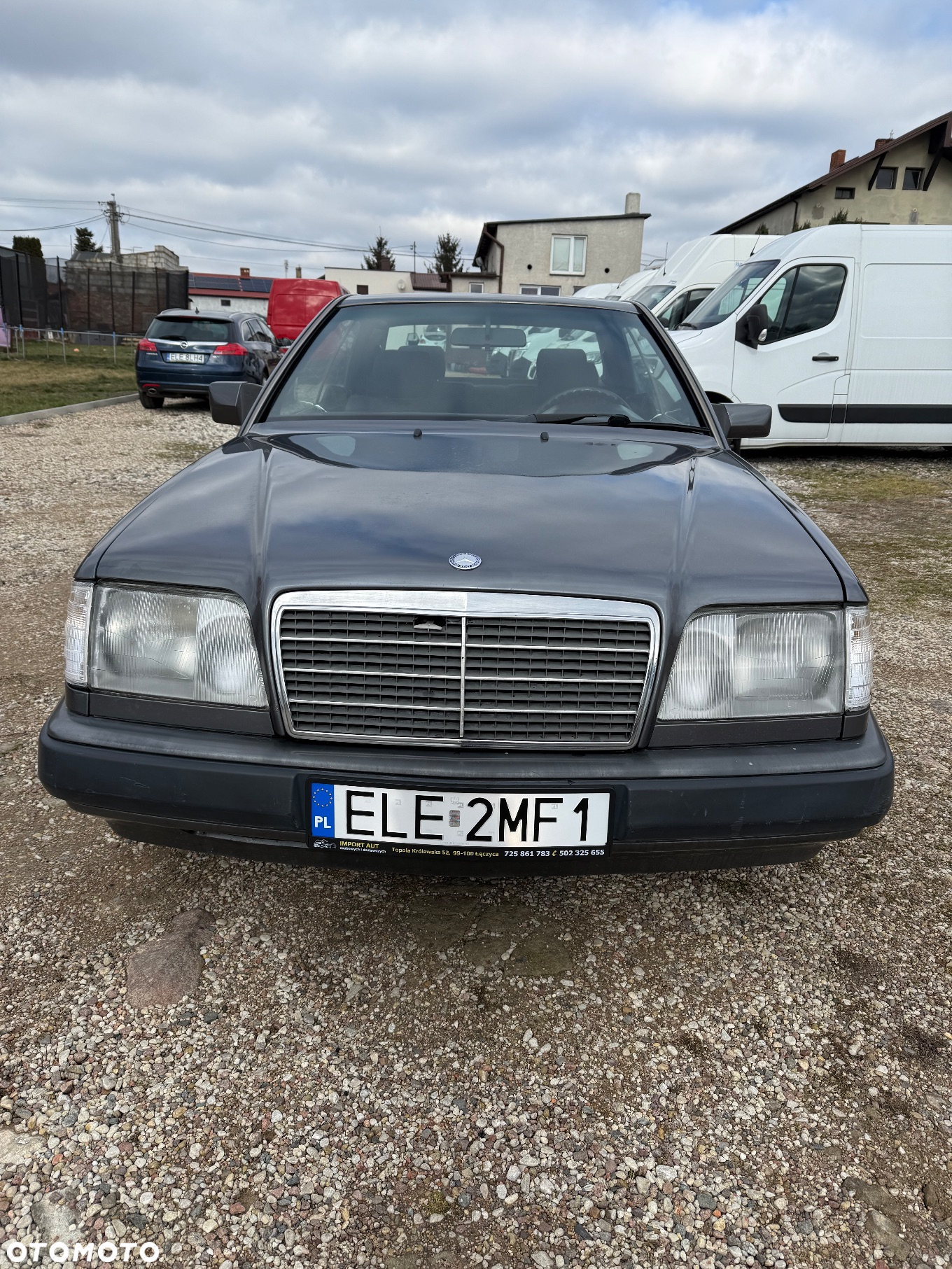 Mercedes-Benz Klasa E 200 - 5