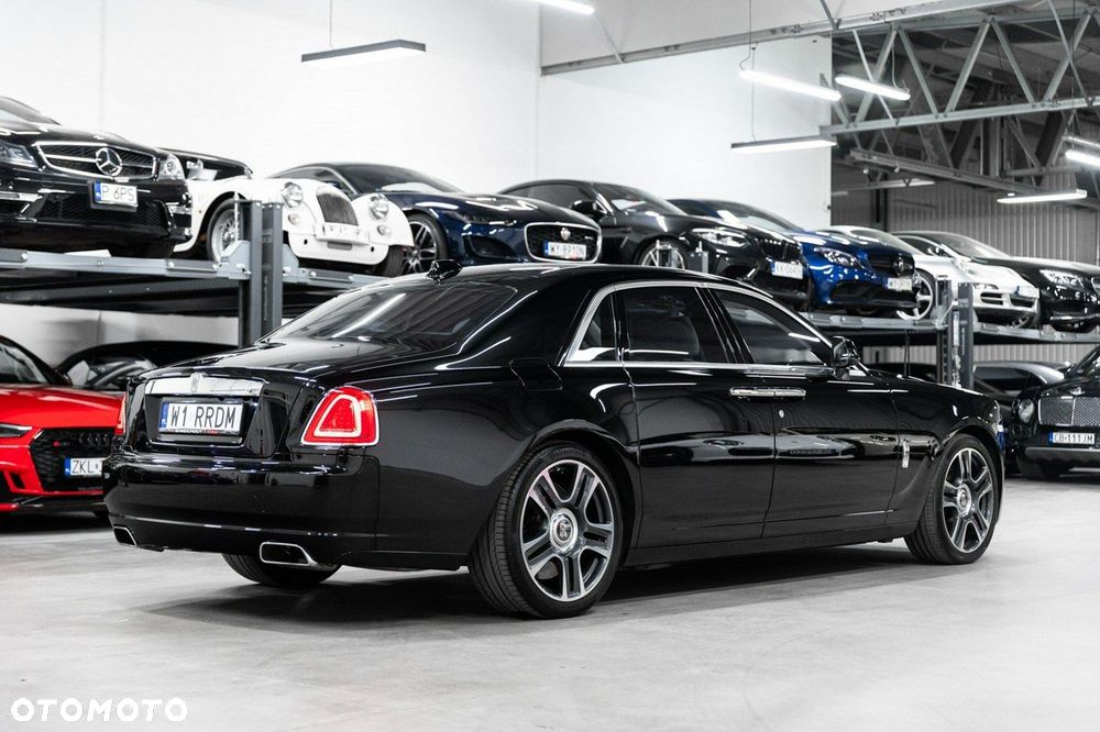 Rolls-Royce Ghost - 12