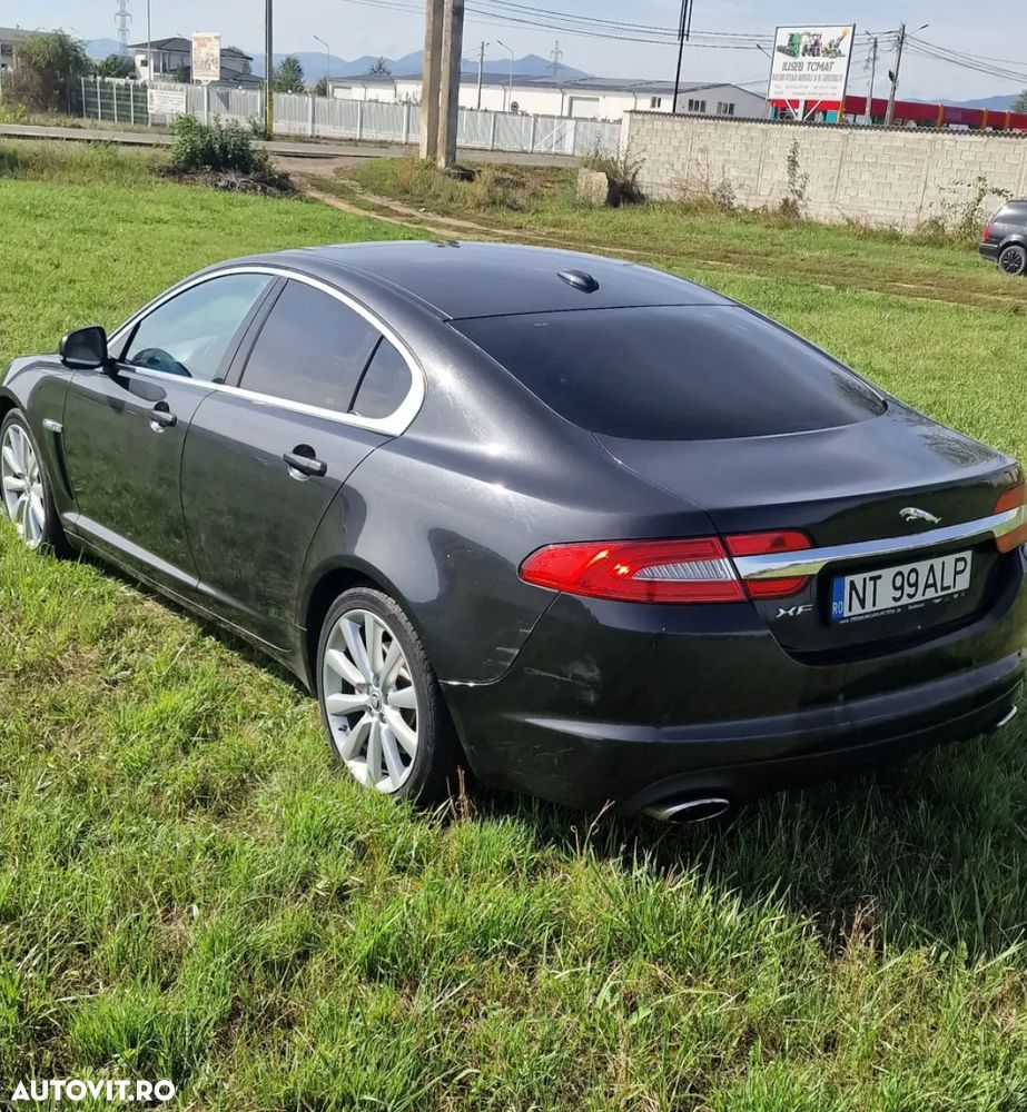 Jaguar XF 3.0 V6 Diesel Luxury - 5