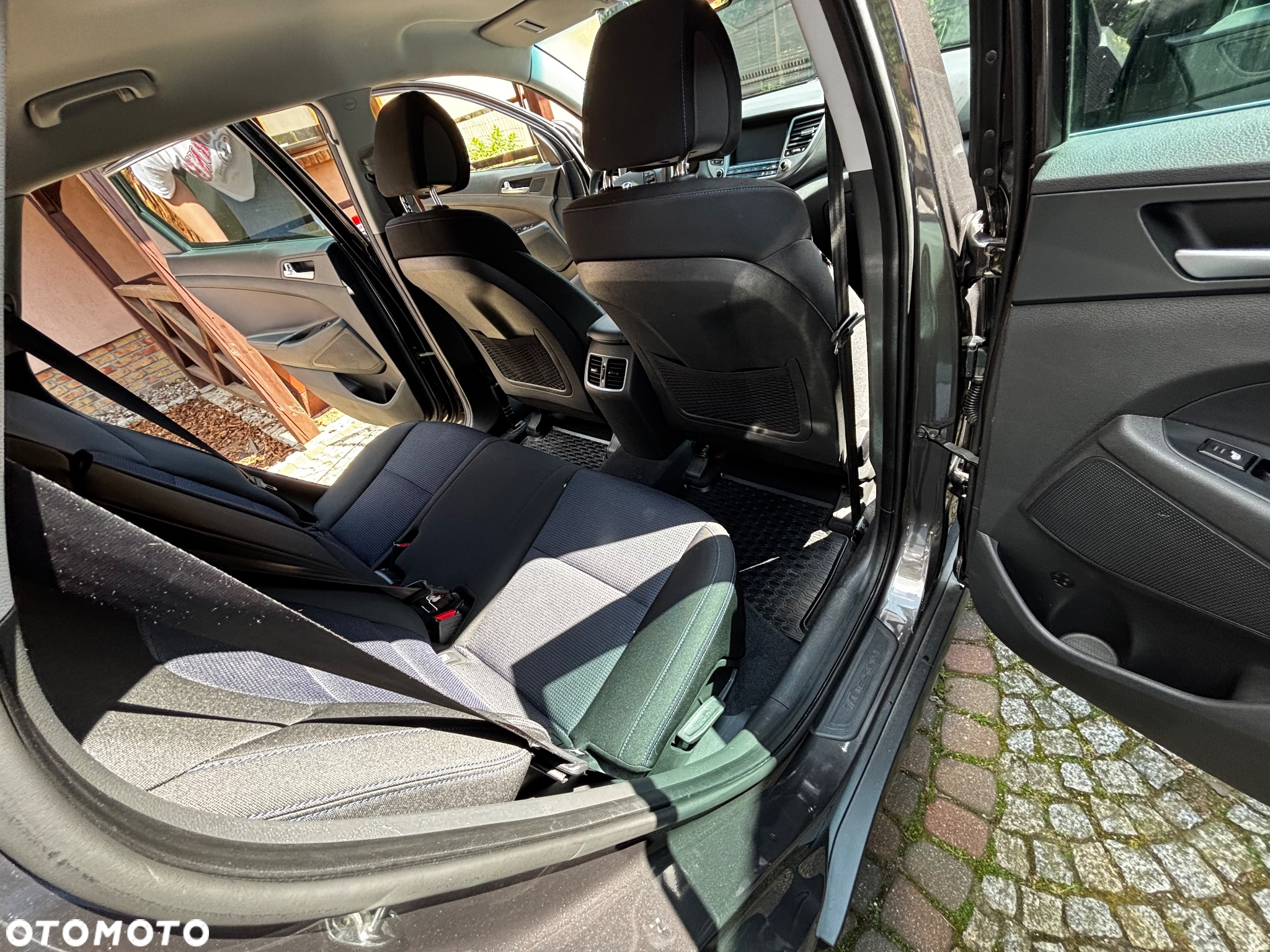 Hyundai Tucson blue 1.7 CRDi 2WD Trend - 25
