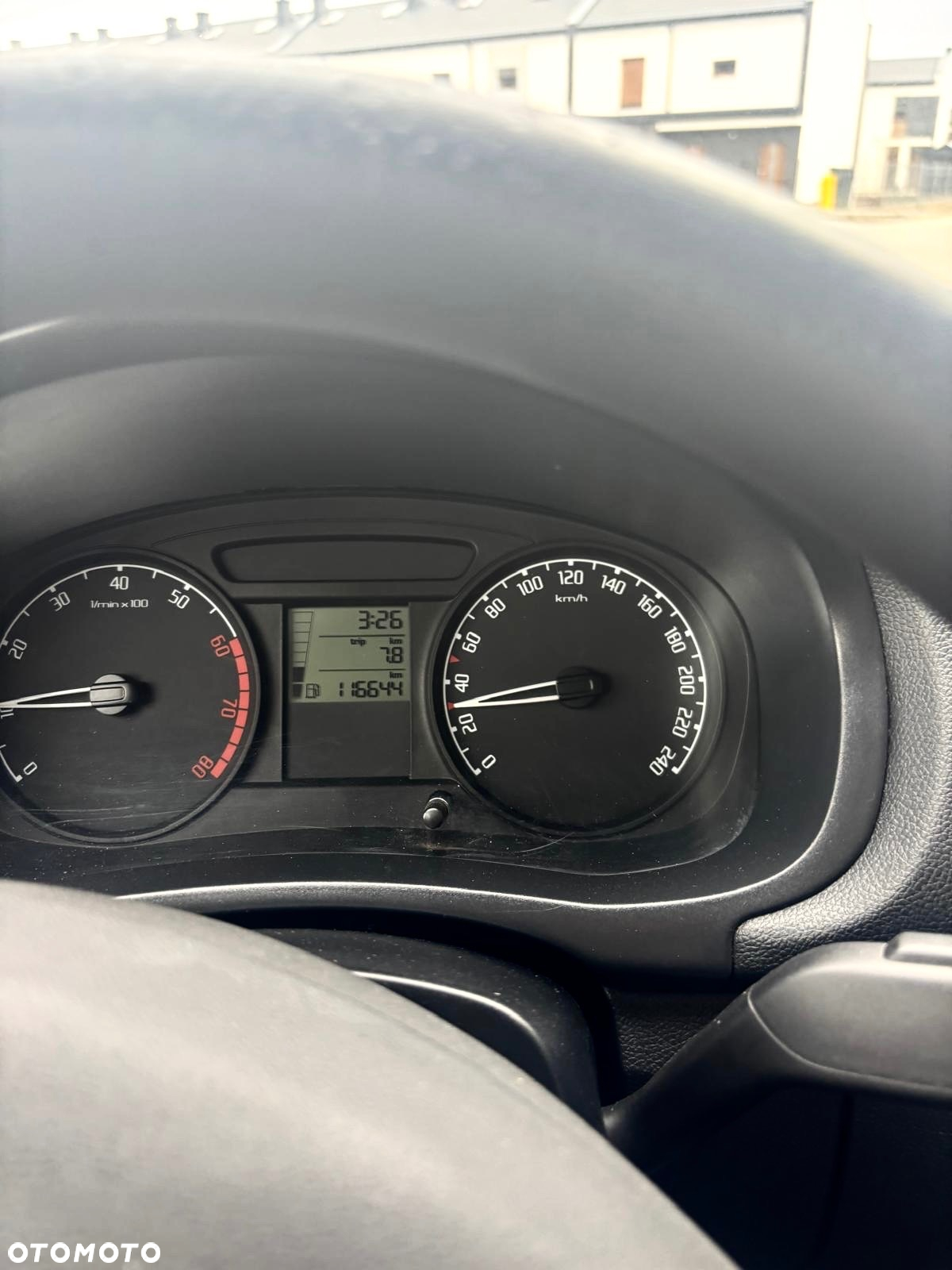Skoda Fabia - 8