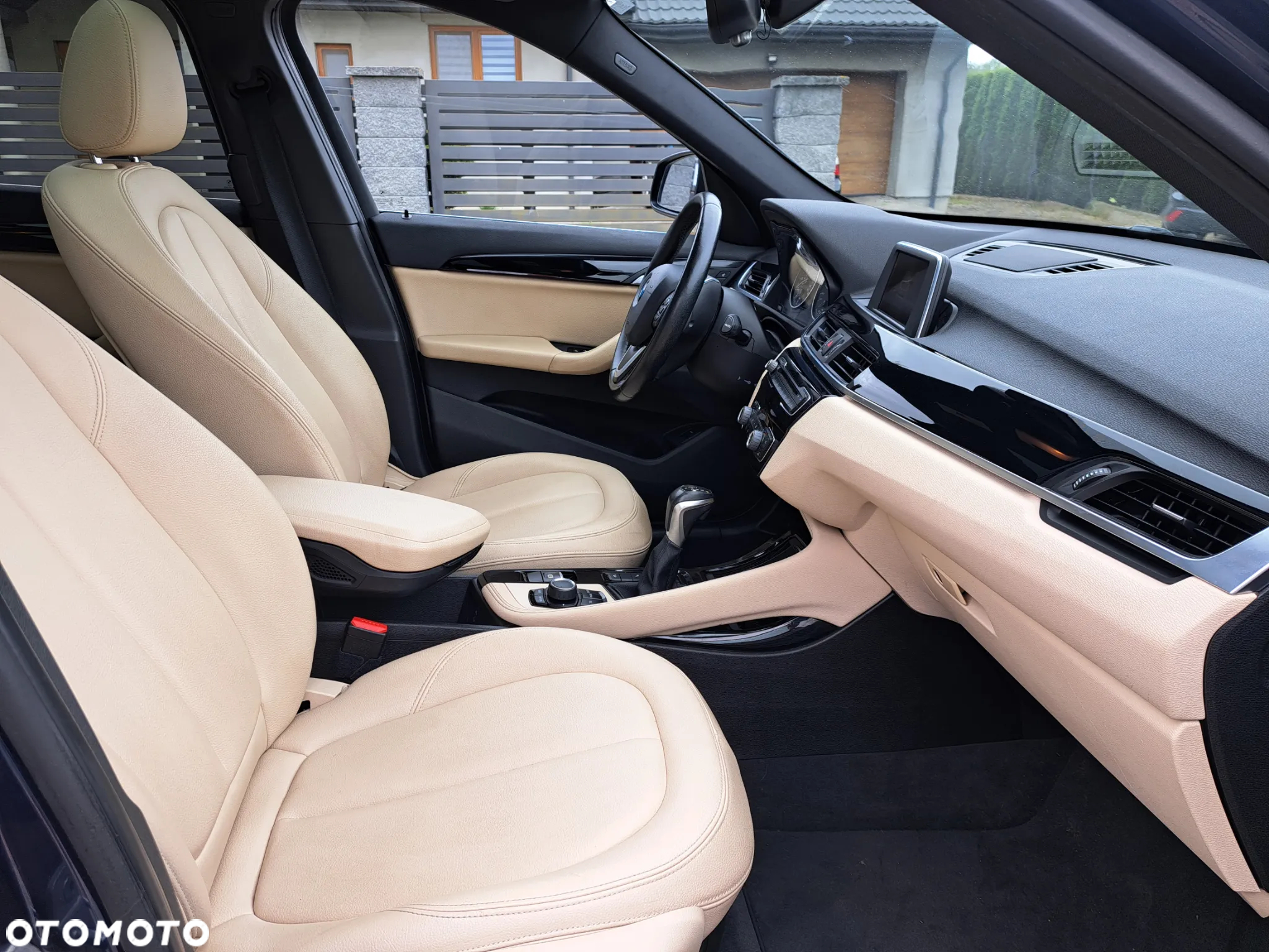 BMW X1 - 8