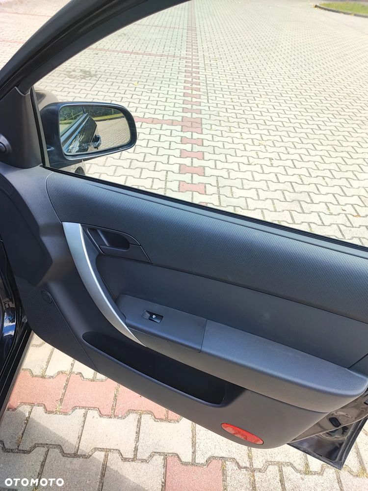 Chevrolet Aveo 1.2 16V Base / Classic - 24