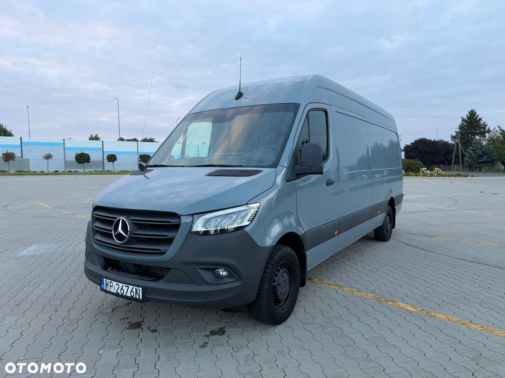 Mercedes-Benz Sprinter 319 CDI - 1