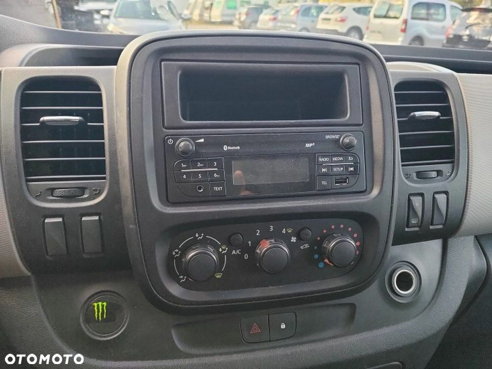 Renault Trafic - 14