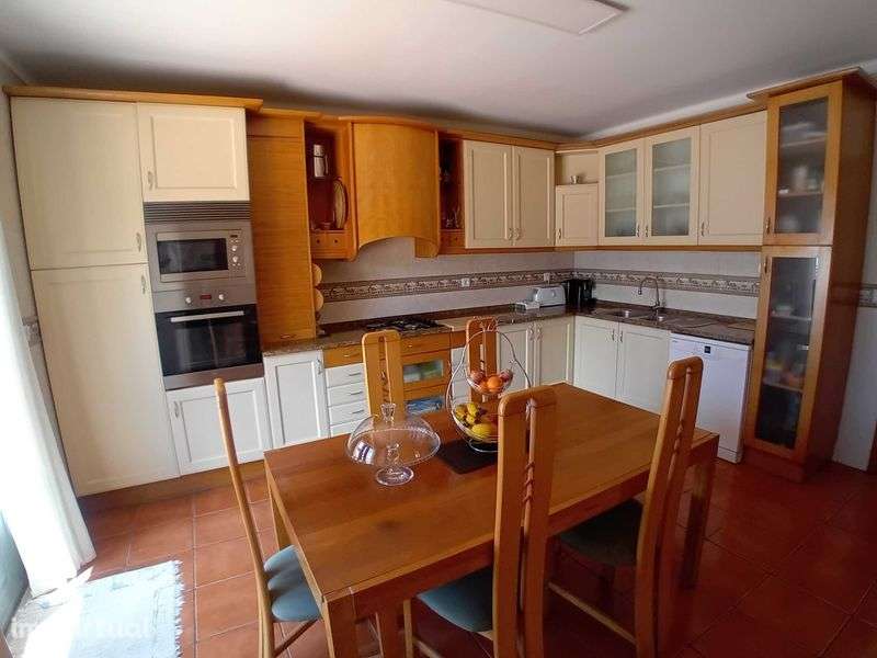 Moradia T4 com piscina em Brejos de Azeitão - Grande imagem: 4/12