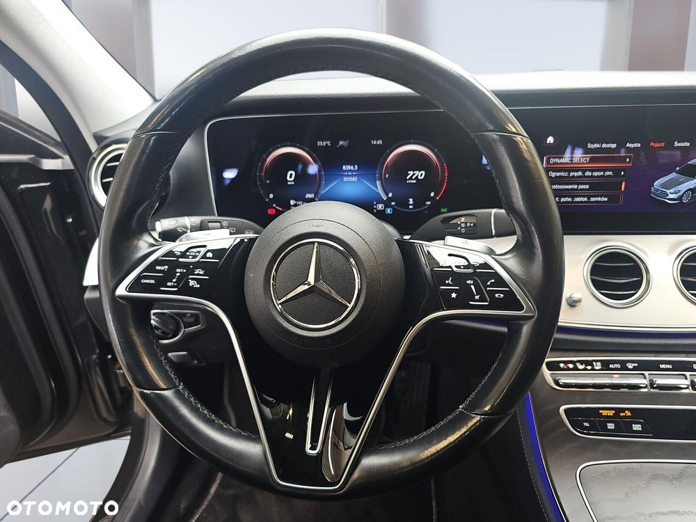 Mercedes-Benz Klasa E 220 d 4-Matic - 13