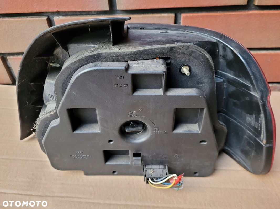 LAMPA LEWY TYL BMW E39 SEDAN 8358031 - 4