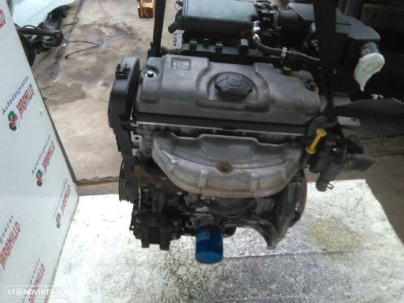 MOTOR COMPLETO CITROEN SAXO 2003 - 4