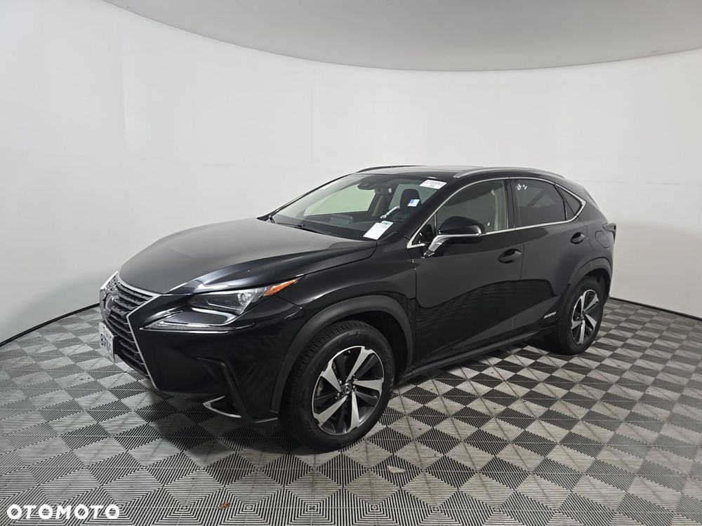 Lexus NX - 1