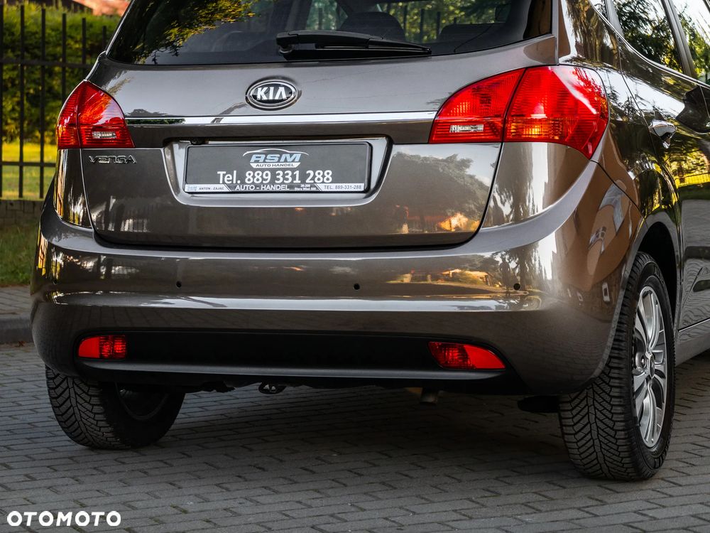 Kia Venga 1.6 CVVT Black Collection - 39