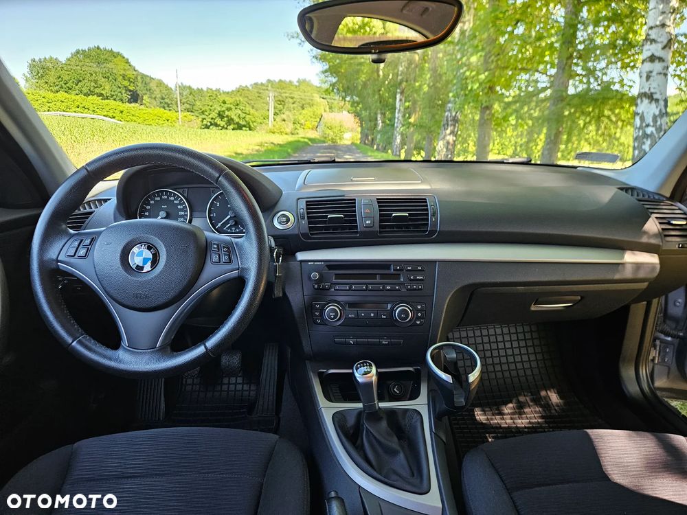 BMW Seria 1 - 23
