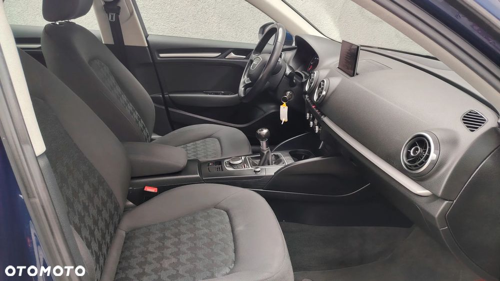 Audi A3 Sportback 1.6 TDI - 14