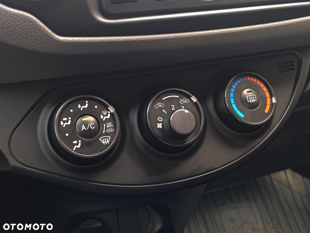 Toyota Yaris - 17